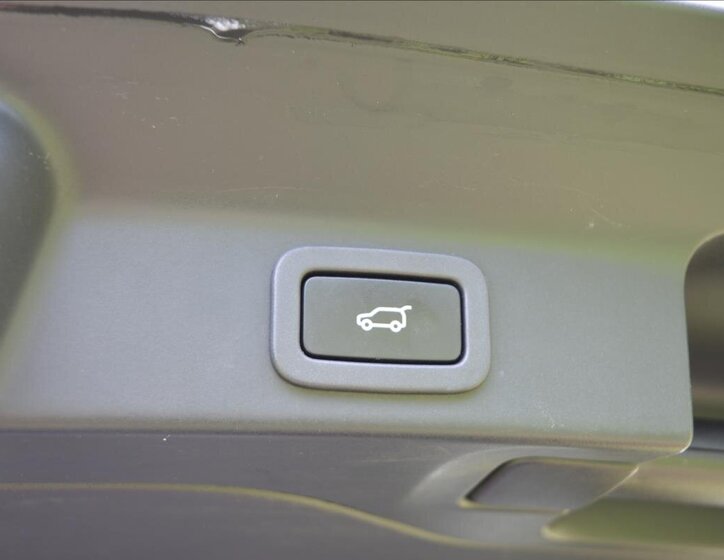 Jaguar F-Pace SUV / Terénní 2,0 l 177 kw