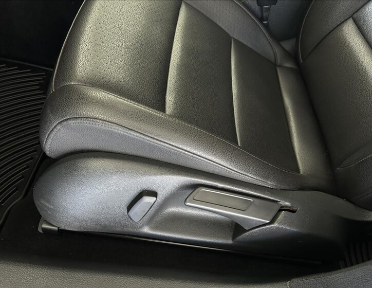 Volkswagen Golf Kombi 2,0 l 103 kw