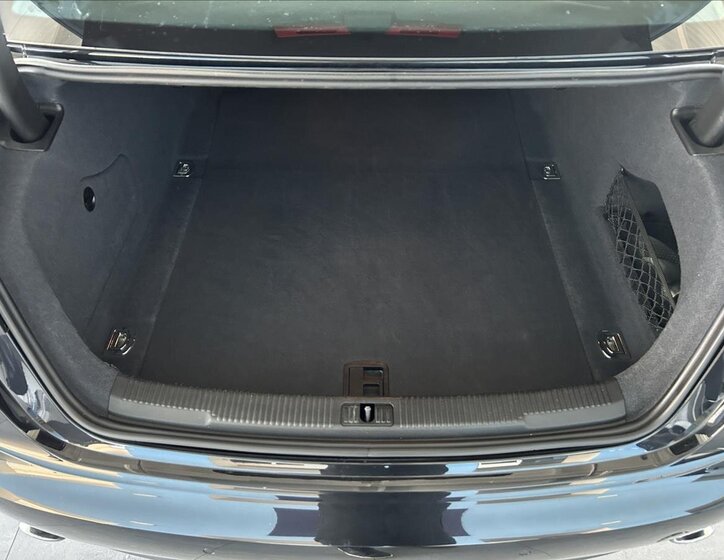 Audi A6 Sedan / Limuzína 3,0 l 230 kw