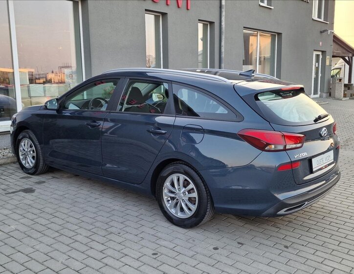 Hyundai i30 Kombi 1,6 l 85 kw
