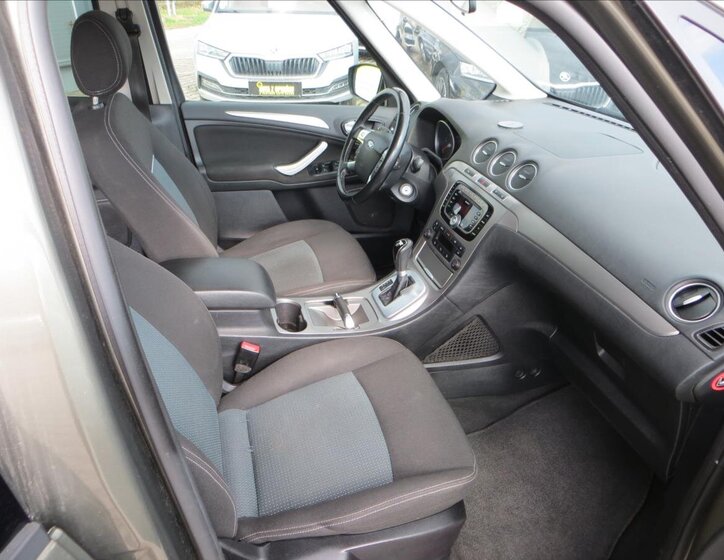 Ford Galaxy MPV 2,0 l 103 kw