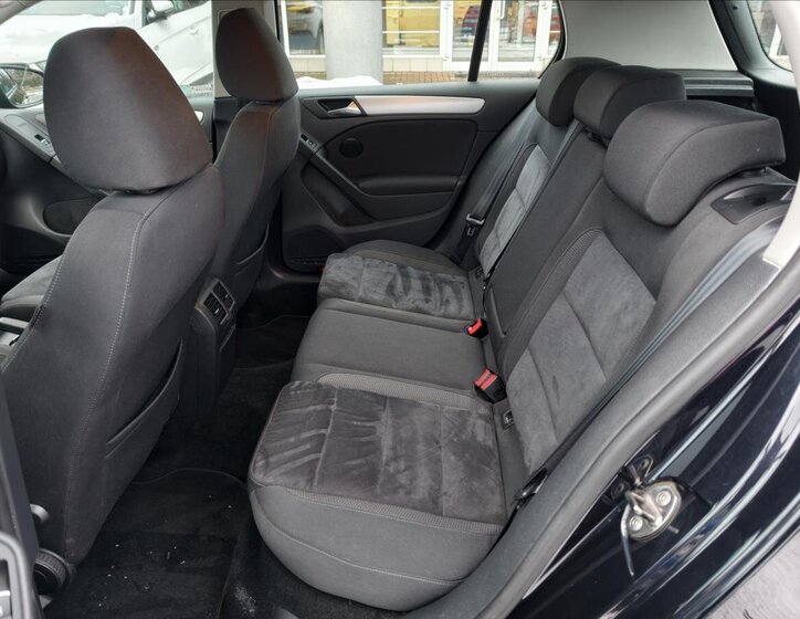 Volkswagen Golf Hatchback 1,6 l 77 kw