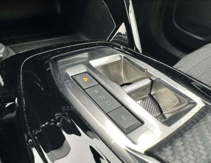 Peugeot 2008 SUV 0,0 100 kw