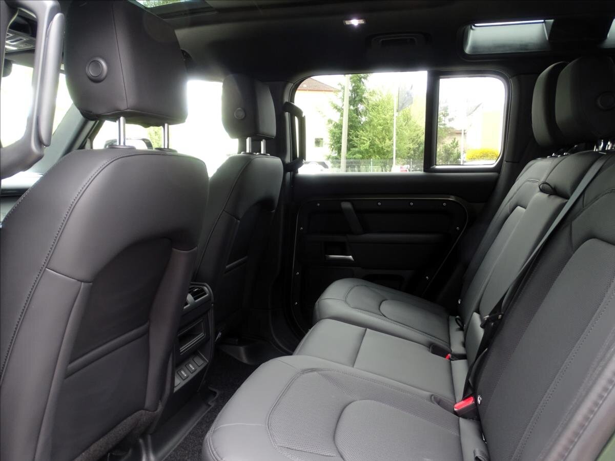 Land Rover Defender SUV / Terénní 3,0 l 183 kw