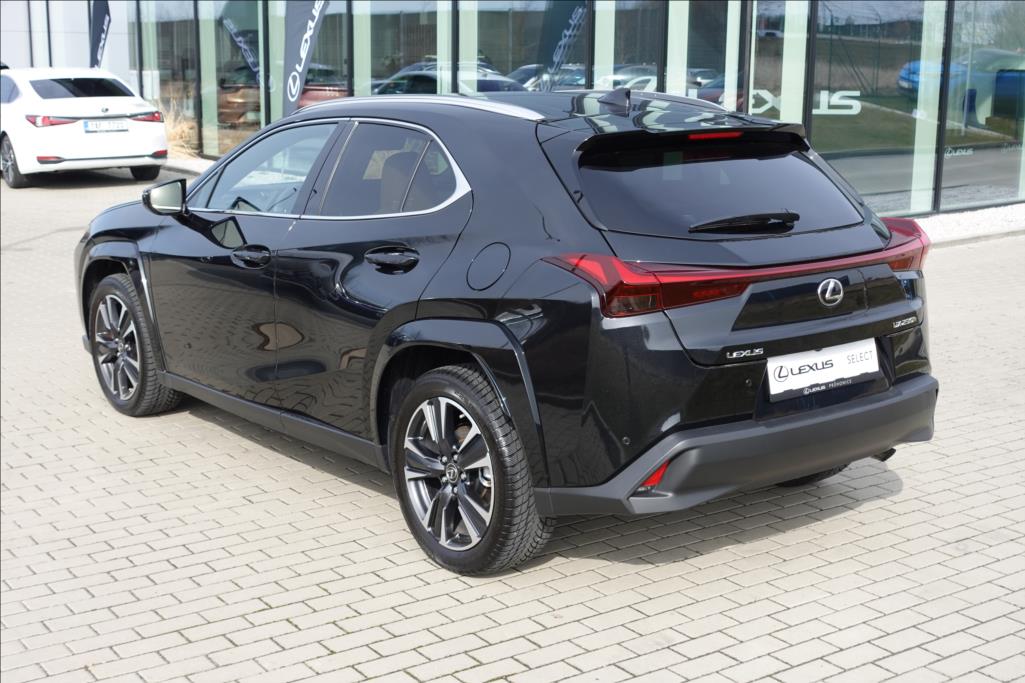 Lexus UX 250h