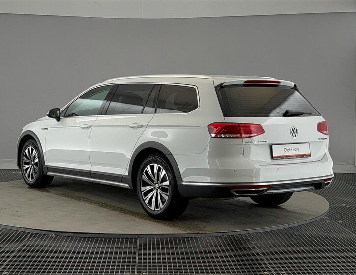 Volkswagen Passat Kombi 2,0 l 140 kw