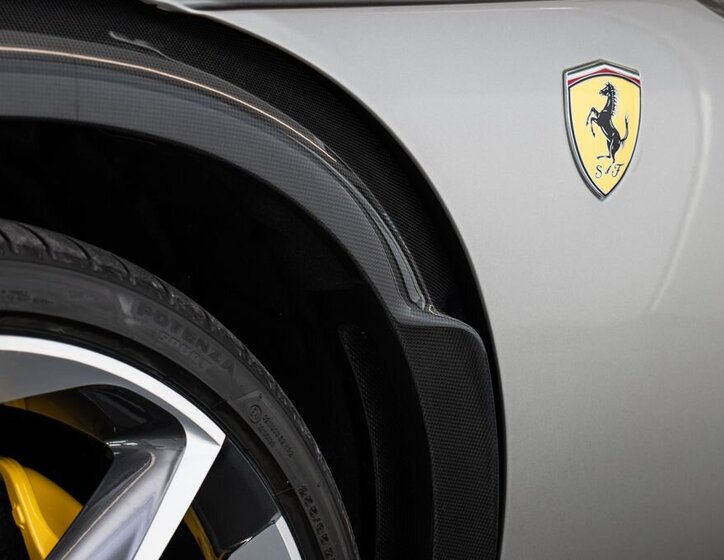 Ferrari Ostatní SUV / Terénní 6,5 l 529 kw