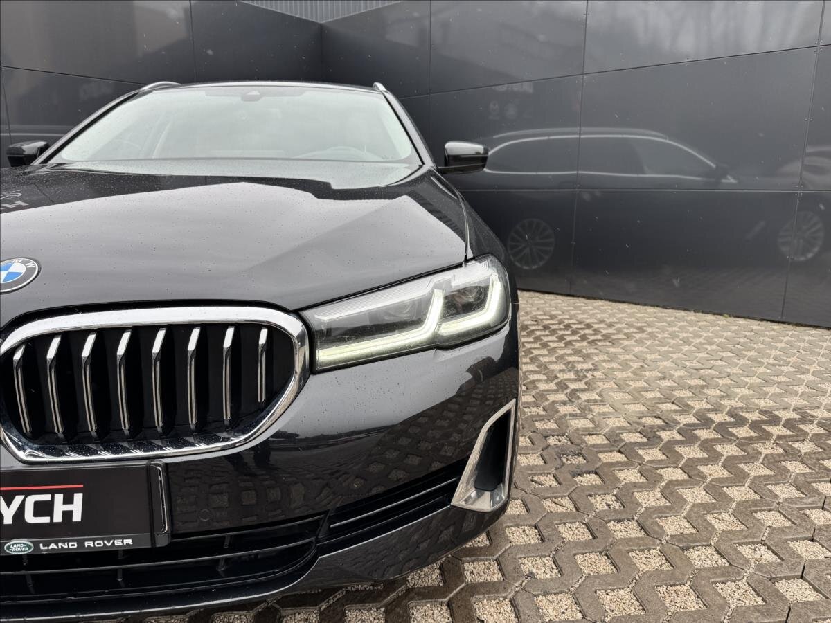 BMW Řada 5 Kombi 3,0 l 210 kw