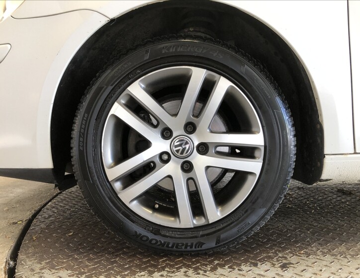 Volkswagen Touran 27