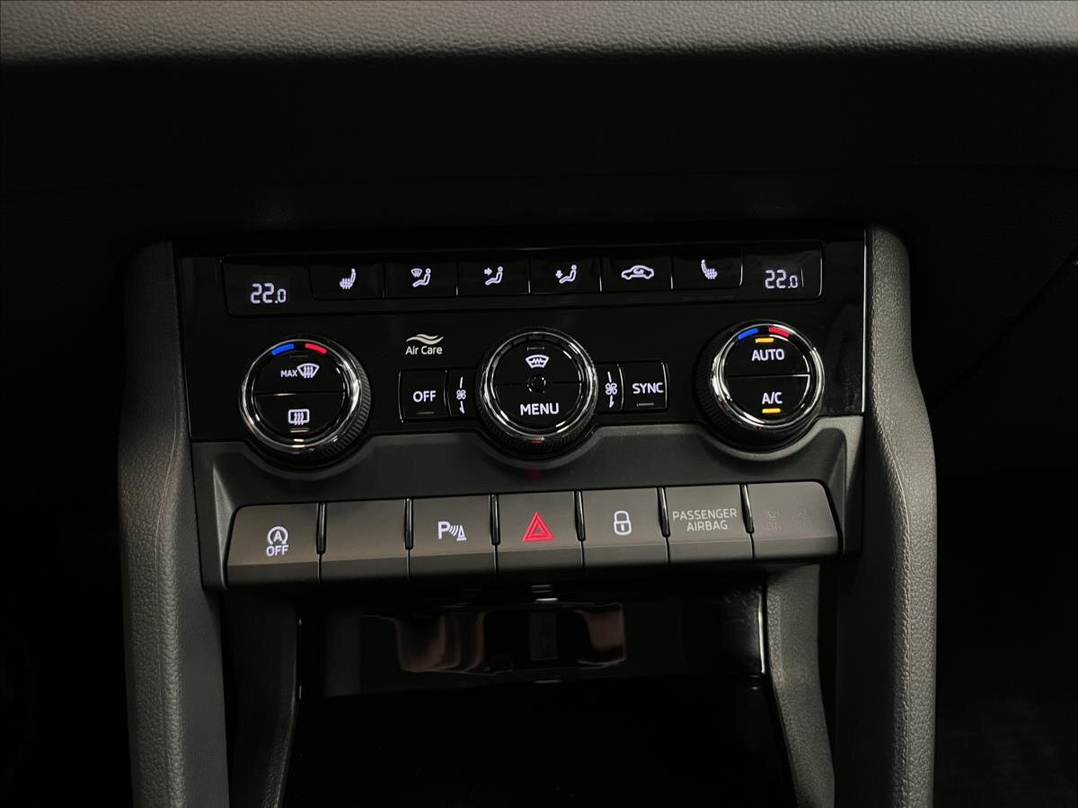 Škoda Karoq SUV 1,5 l 110 kw