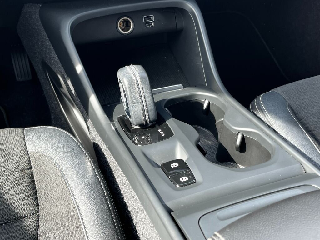 Volvo XC40 SUV / Terénní 1,5 l 120 kw