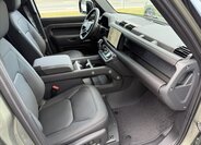 Land Rover Defender 17