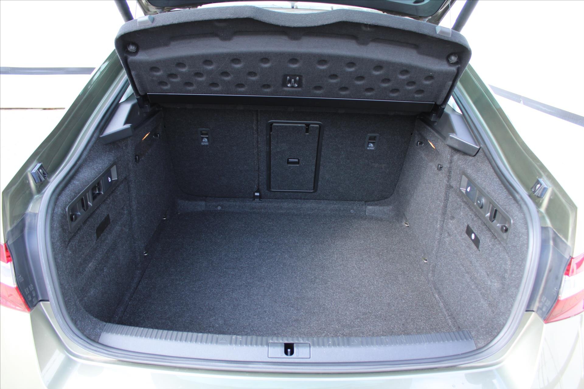 Škoda Superb Liftback 2,0 l 206 kw