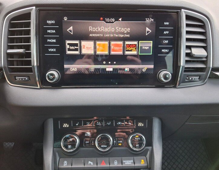 Škoda Karoq SUV / Terénní 1,5 l 110 kw