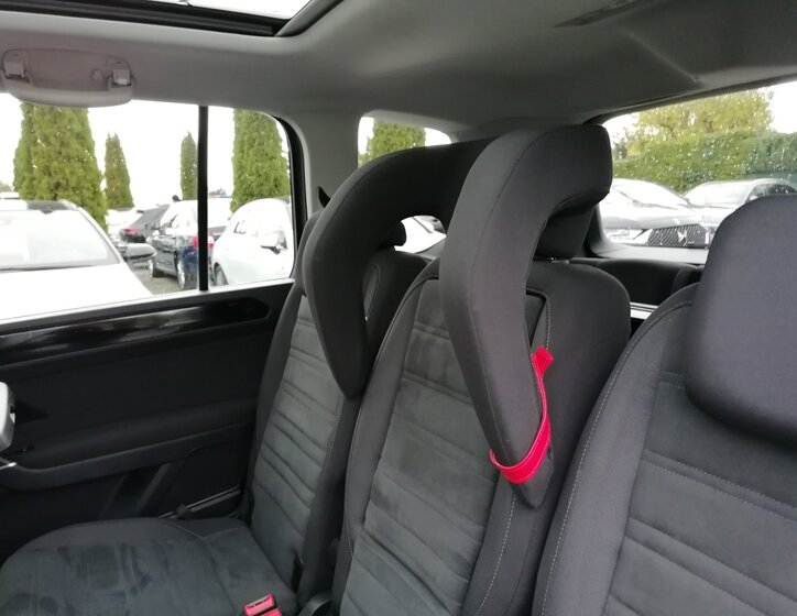 Volkswagen Touran 12