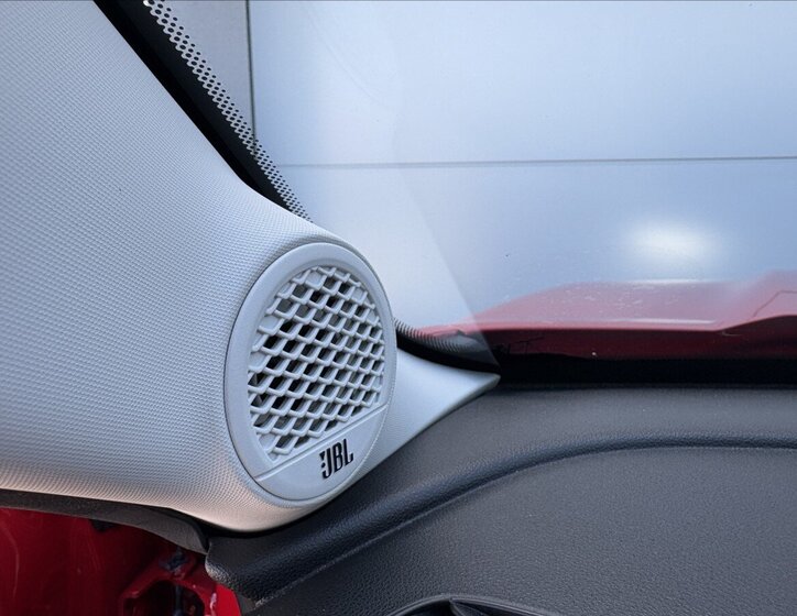 Jeep Avenger Sedan / Limuzína 1,2 l 74 kw