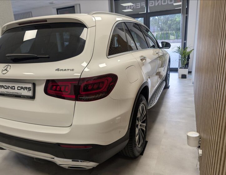 Mercedes-Benz GLC SUV 2,0 l 145 kw