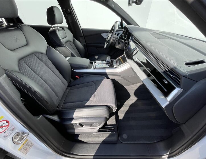 Audi Q7 SUV / Terénní 3,0 l 210 kw