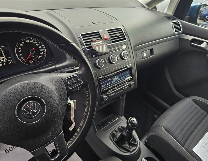 Volkswagen Touran 13
