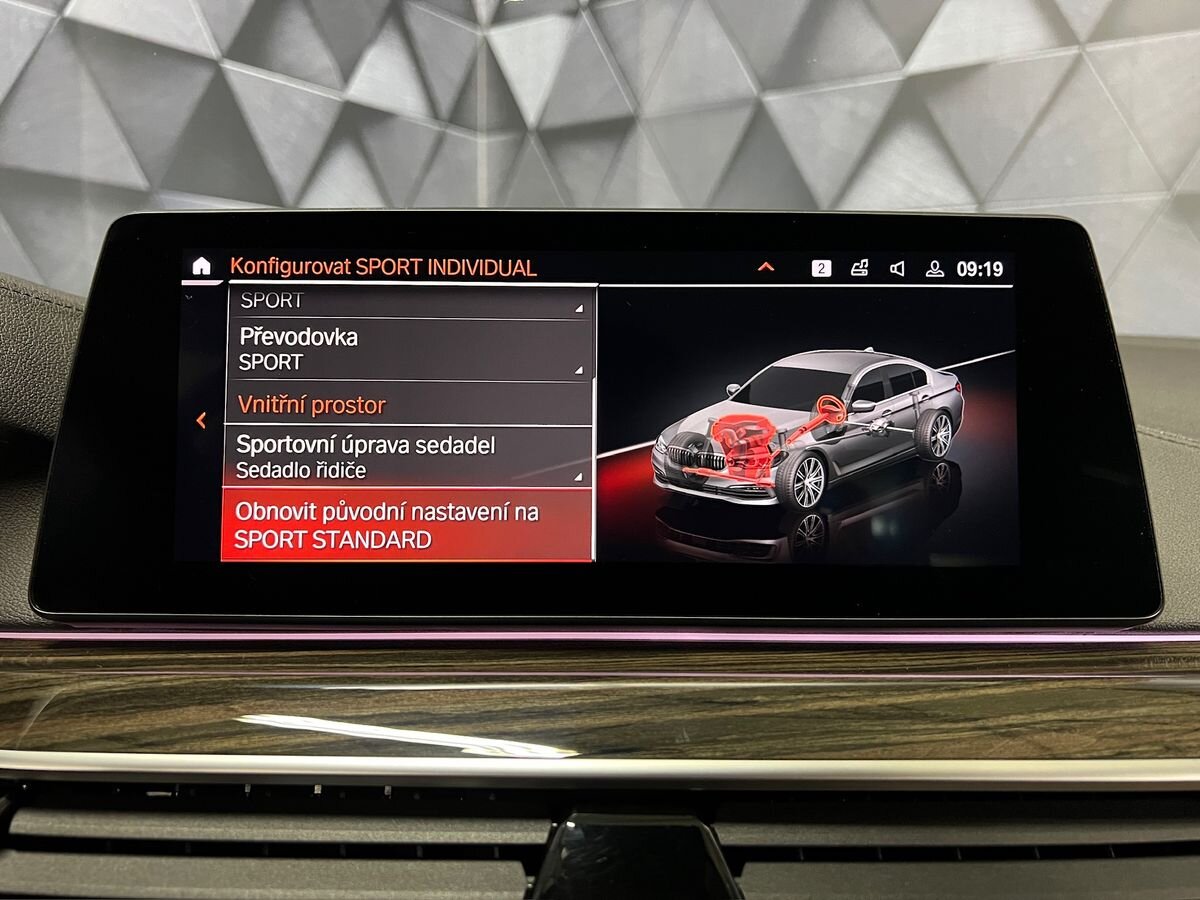 BMW Řada 5 Sedan / Limuzína 3,0 l 250 kw