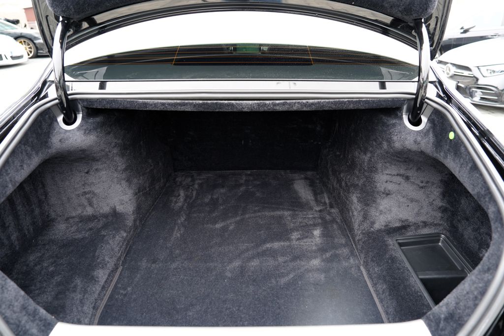 Rolls-Royce Ghost Sedan 6,6 l 420 kw