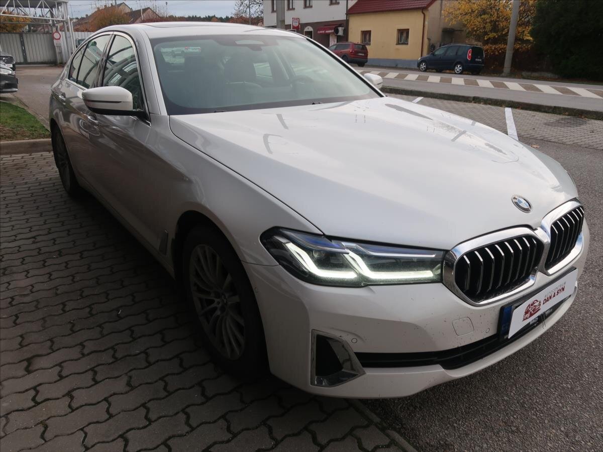 BMW Řada 5 Sedan / Limuzína 3,0 l 245 kw
