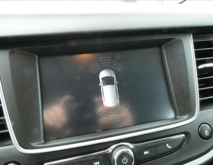 Opel Crossland X MPV 1,2 l 96 kw