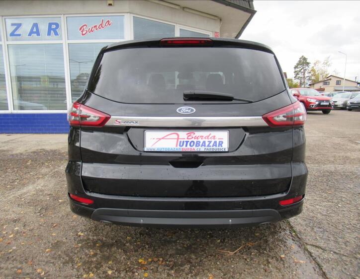 Ford S-MAX 6
