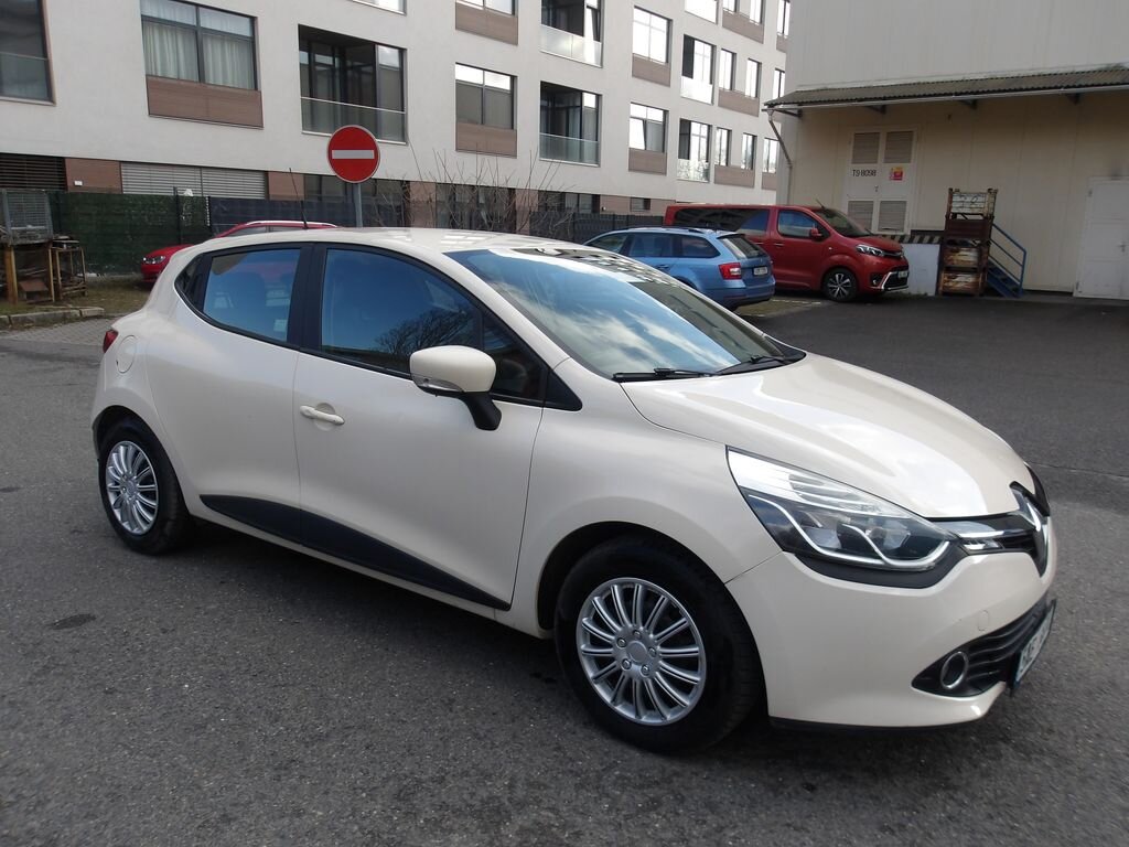 Renault Clio Hatchback 1,1 l 54 kw