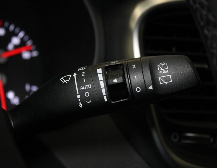 KIA Sorento SUV 2,2 l 147 kw