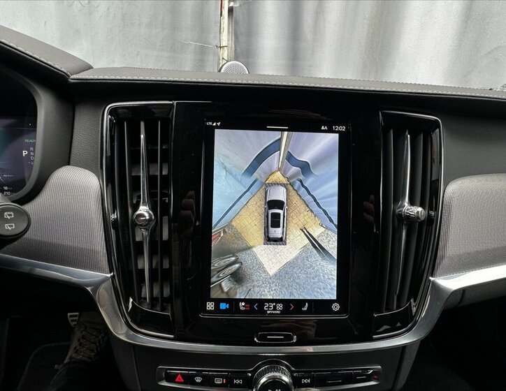 Volvo V90 Kombi 2,0 l 186 kw