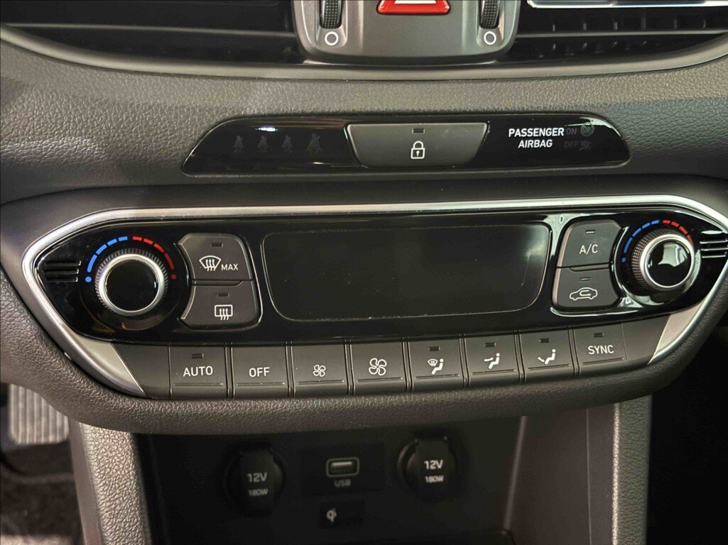 Hyundai i30 Liftback 998,0 88 kw