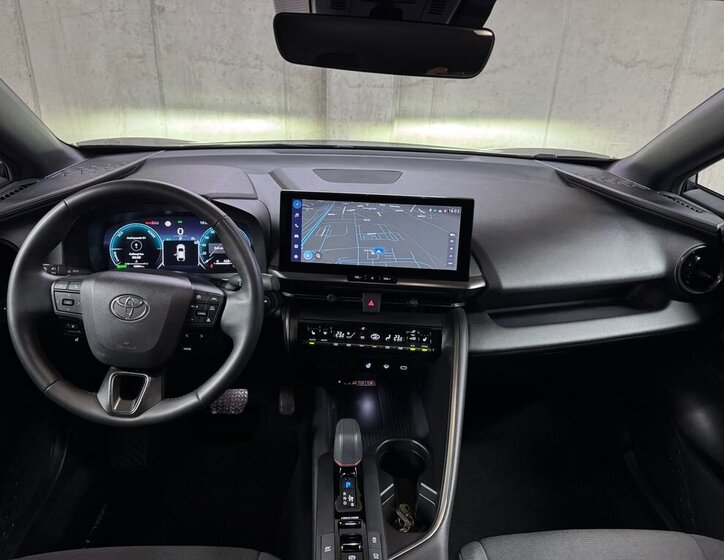 Toyota C-HR SUV 1,8 l 72 kw