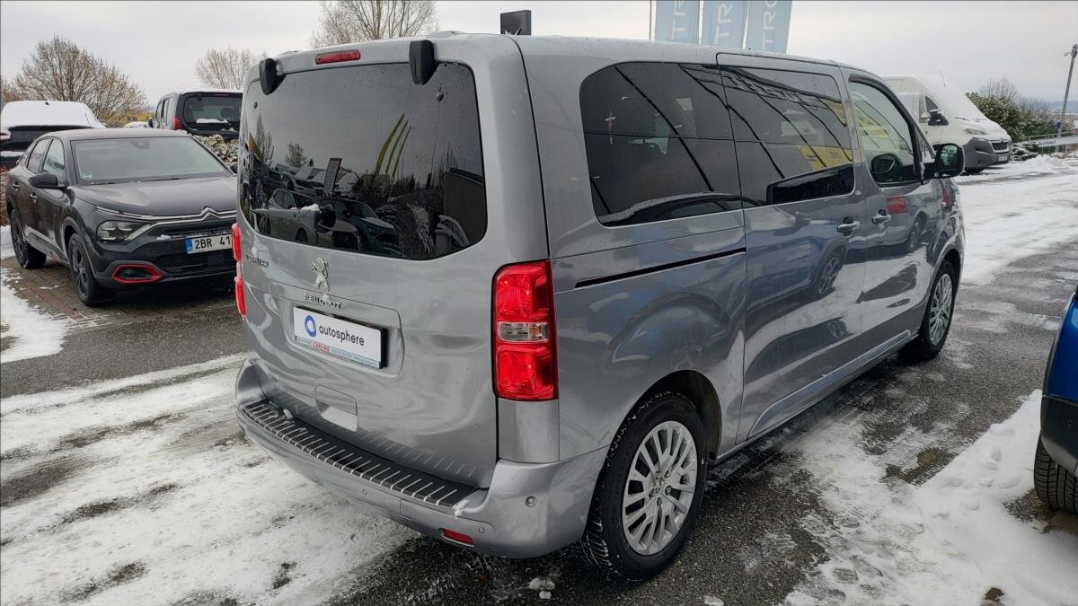 Peugeot Traveller