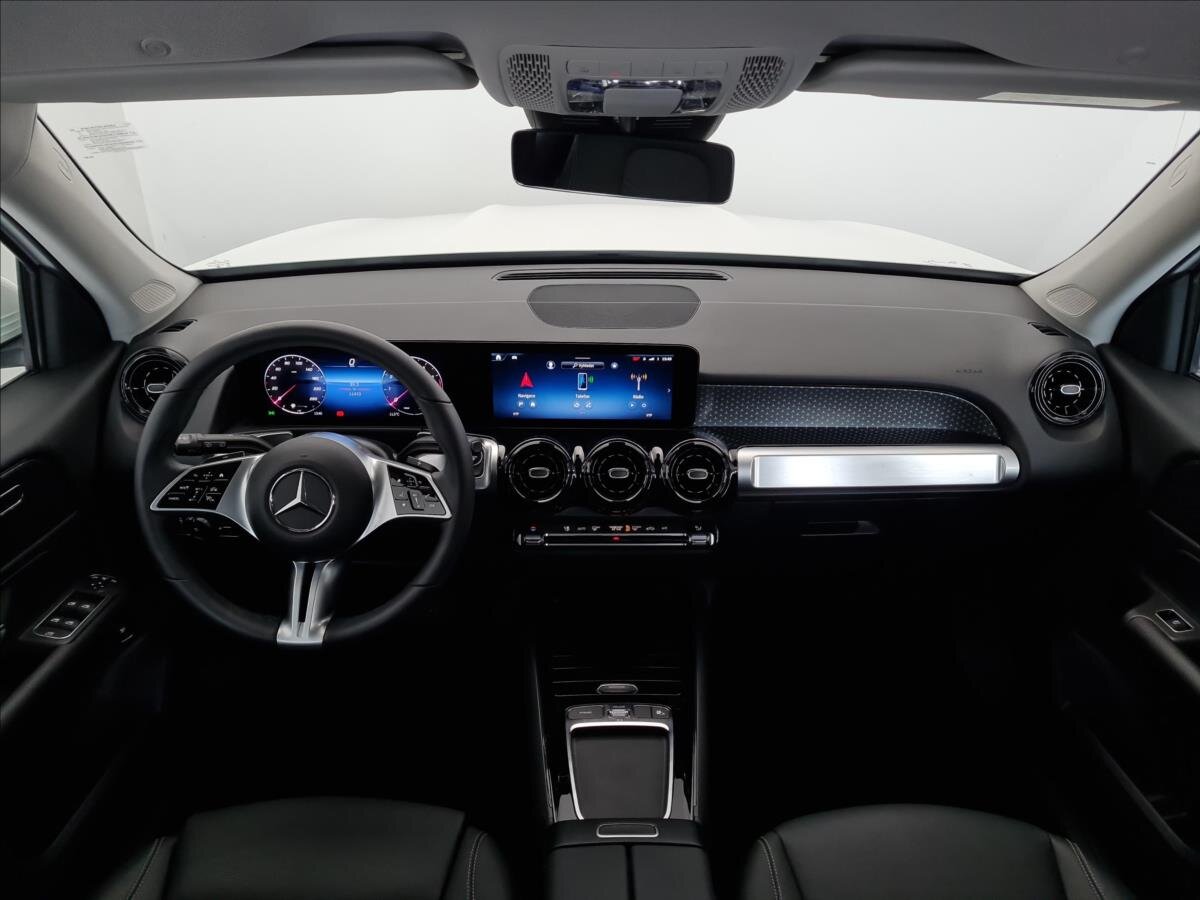 Mercedes-Benz GLB SUV / Terénní 2,0 l 140 kw