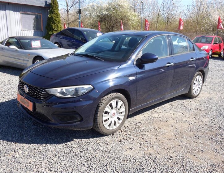 Fiat Tipo Sedan / Limuzína 1,4 l 70 kw