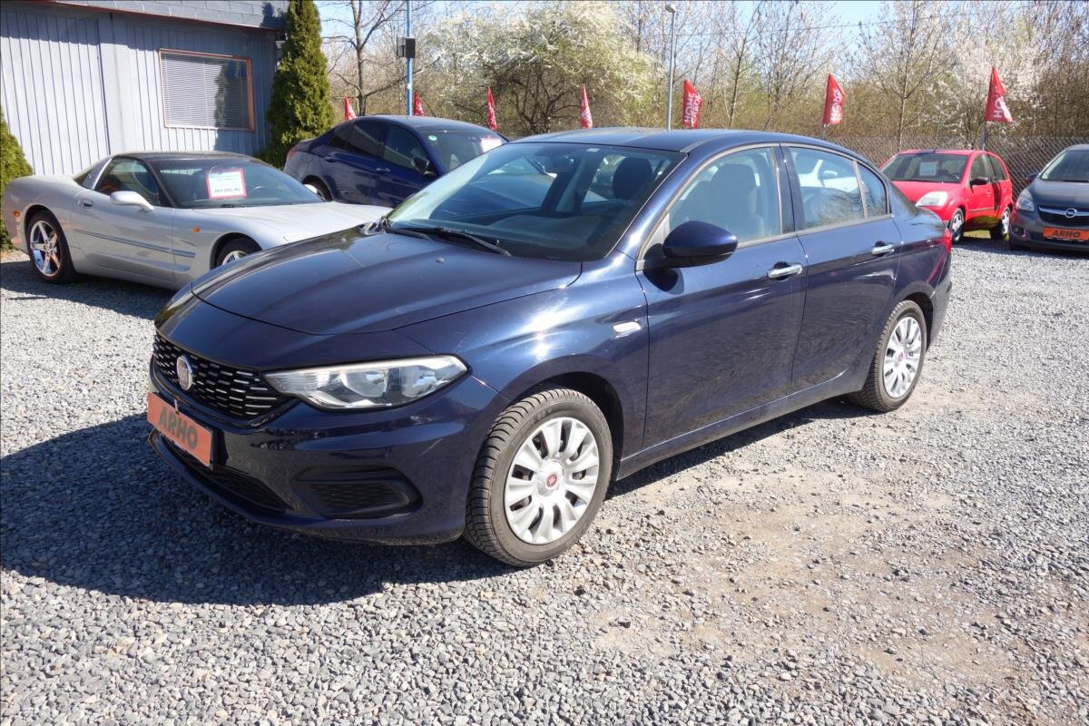 Fiat Tipo Sedan / Limuzína 1,4 l 70 kw