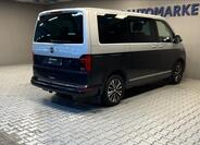 Volkswagen Multivan 2