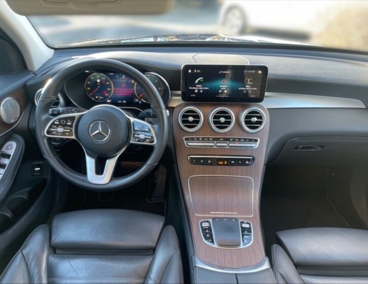Mercedes-Benz GLC SUV 2,0 l 180 kw