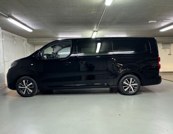 Toyota ProAce Verso 8