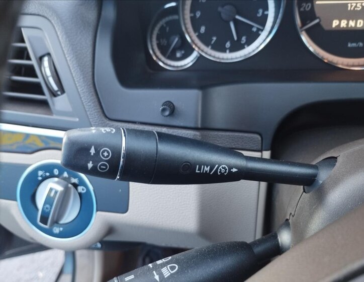 Mercedes-Benz Třídy E Kupé 3,0 l 170 kw