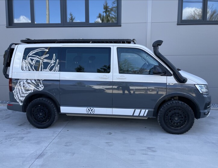 Volkswagen Multivan 2