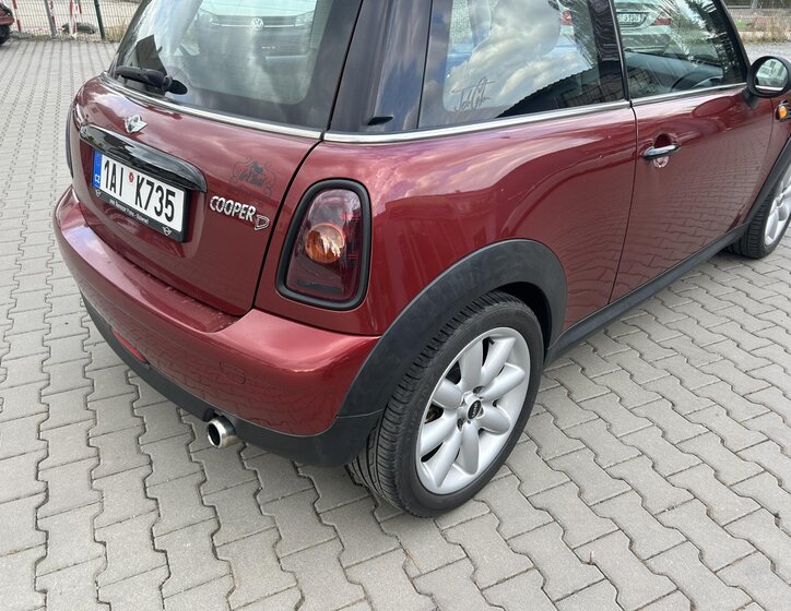 Mini Cooper Hatchback 1,6 l 80 kw