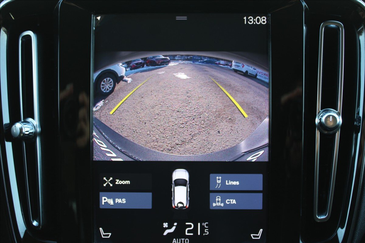 Volvo XC40 SUV 2,0 l 140 kw