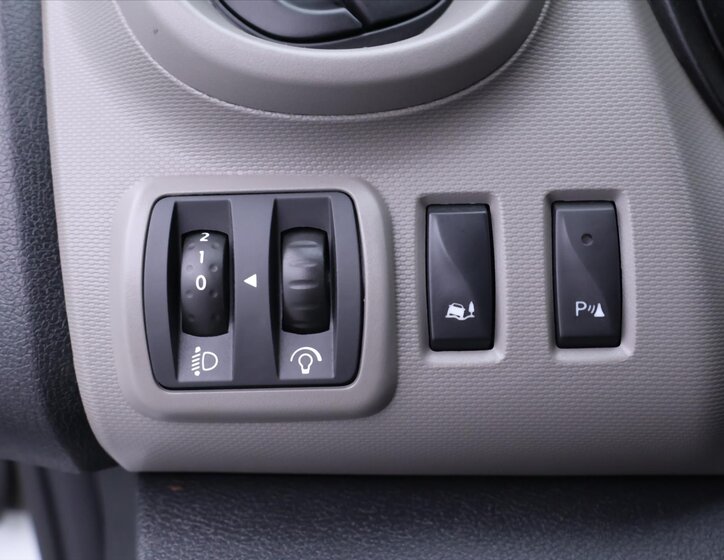 Renault Trafic Skříň 1,6 l 88 kw