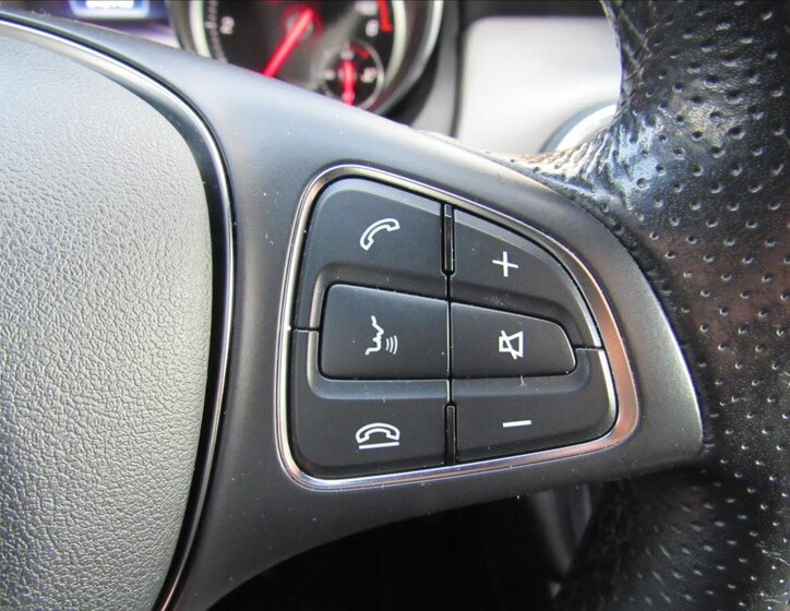 Mercedes-Benz CLA Kombi 2,1 l 100 kw