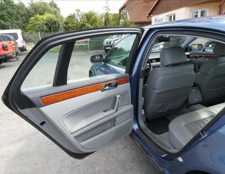 Volkswagen Phaeton 19