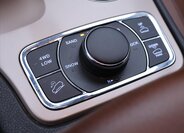 Jeep Grand Cherokee 24