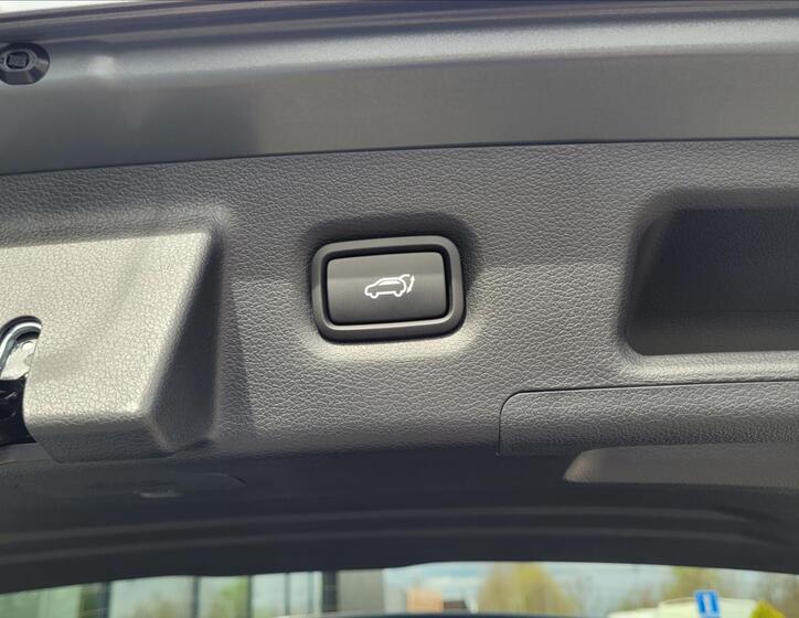 Hyundai Santa Fe SUV 1,6 l 195 kw