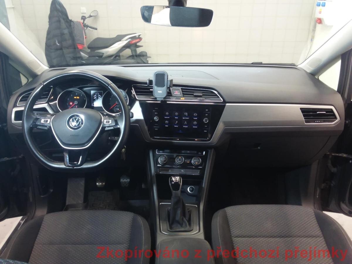 Volkswagen Touran Ostatní 1,5 l 110 kw